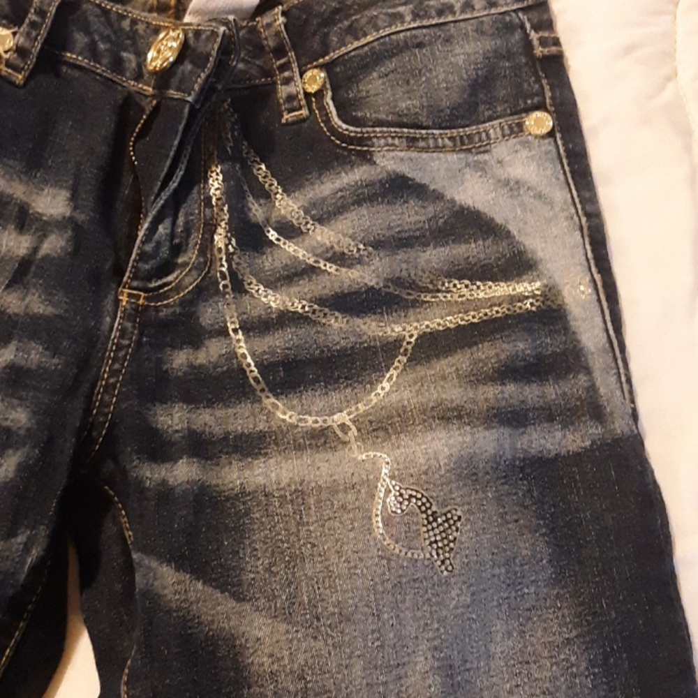 Capris - Picture 2 of 4